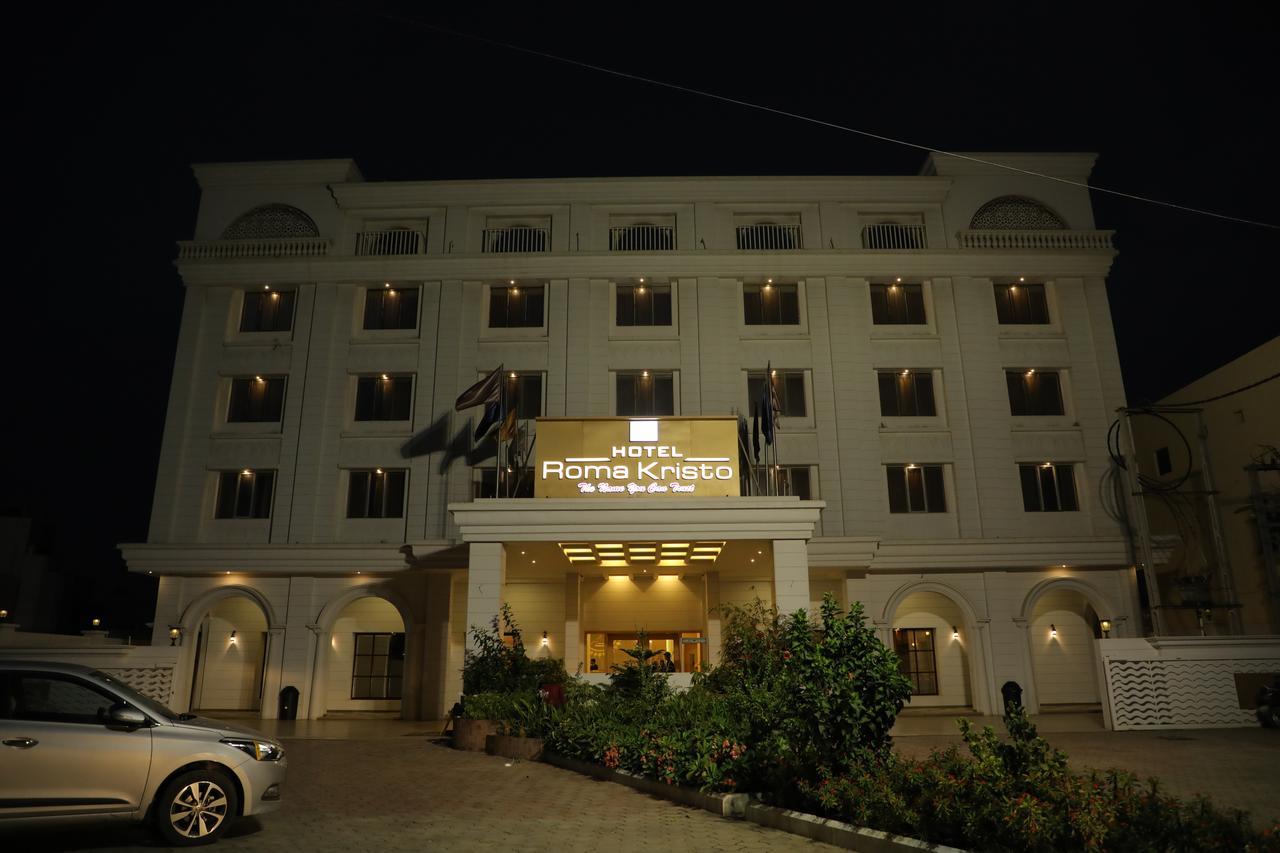 Hotel Roma Kristo Dwārka Extérieur photo