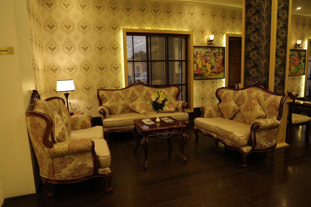 Hotel Roma Kristo Dwārka Extérieur photo